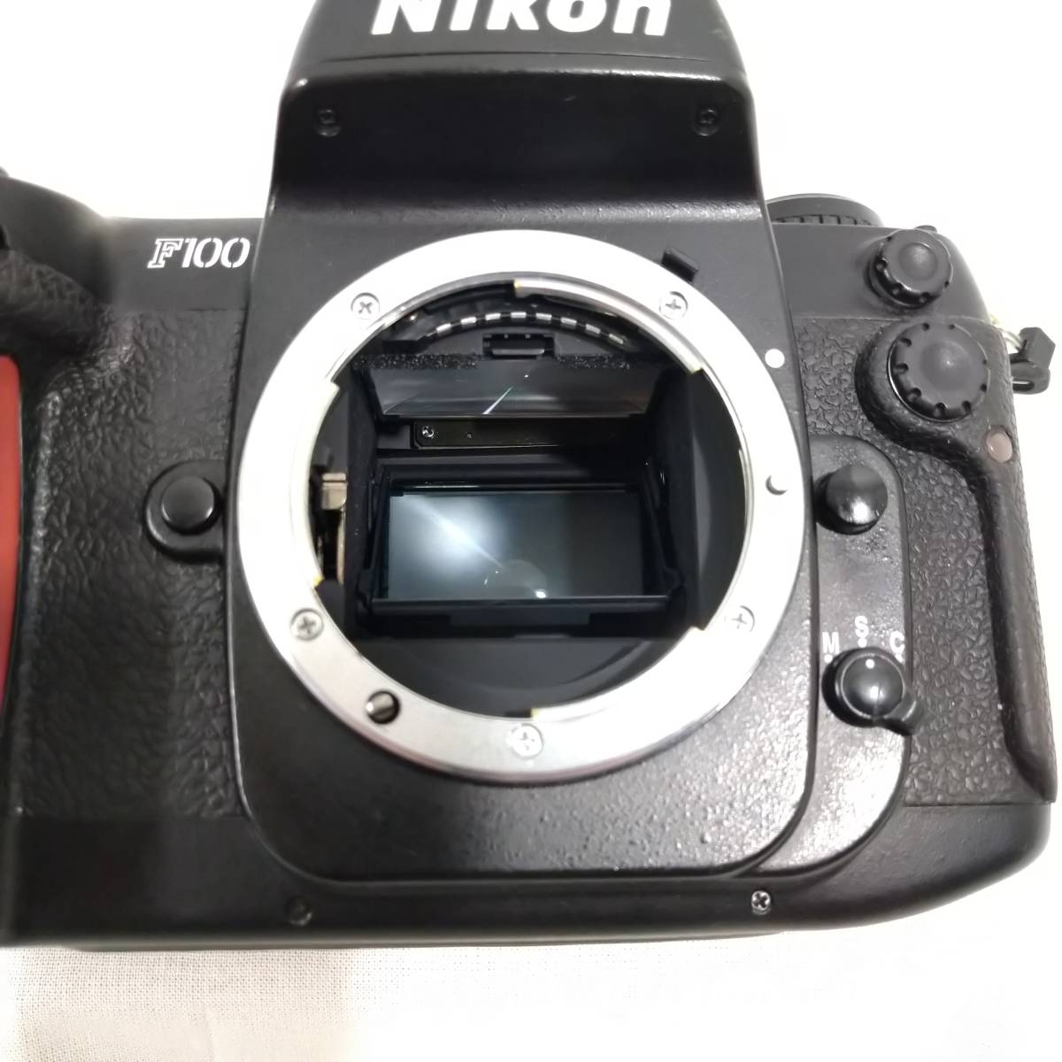 AF Nikon F100 F100／コンパクトなボディに高性能を 28-300mmレンズAF 0 【