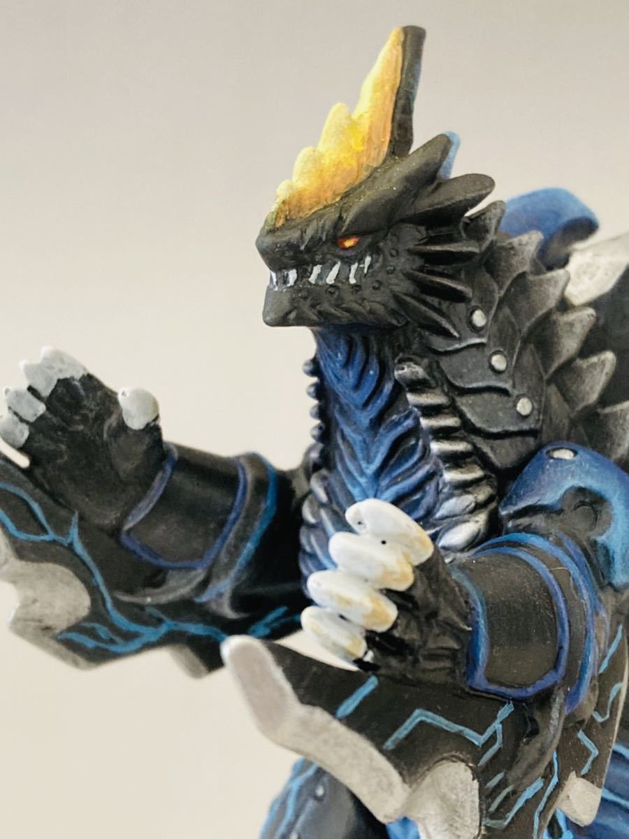 ☆完成品☆ウルトラ怪獣シリーズ100 次元凶獣 カミソリデマーガ