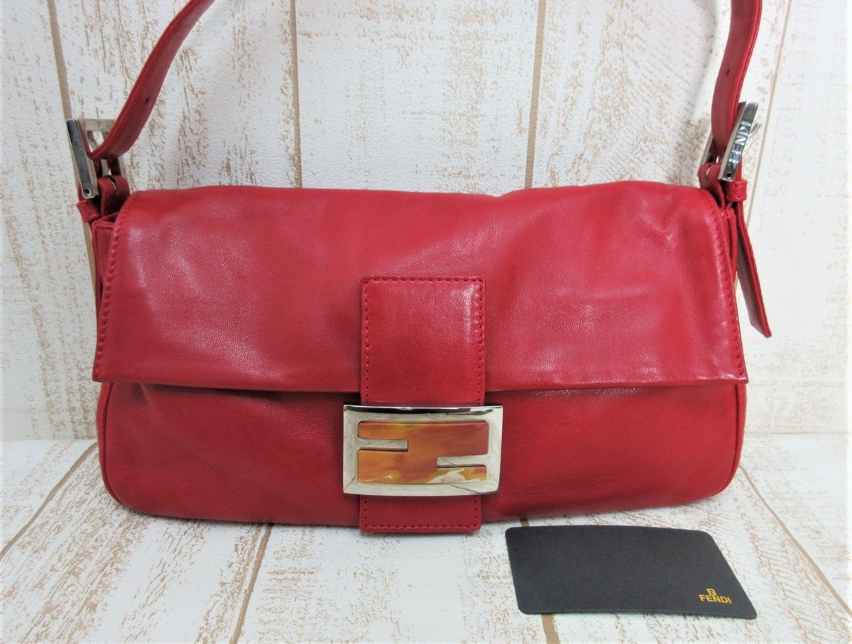 FENDI/フェンディ：マンマバケット レザー ショルダーバッグ 