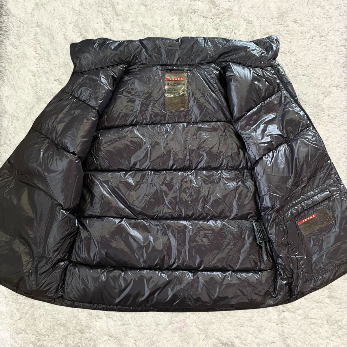 プラダ 【超美品！】 PRADA ダウンベスト ブラック SGH282 サイズ50 
