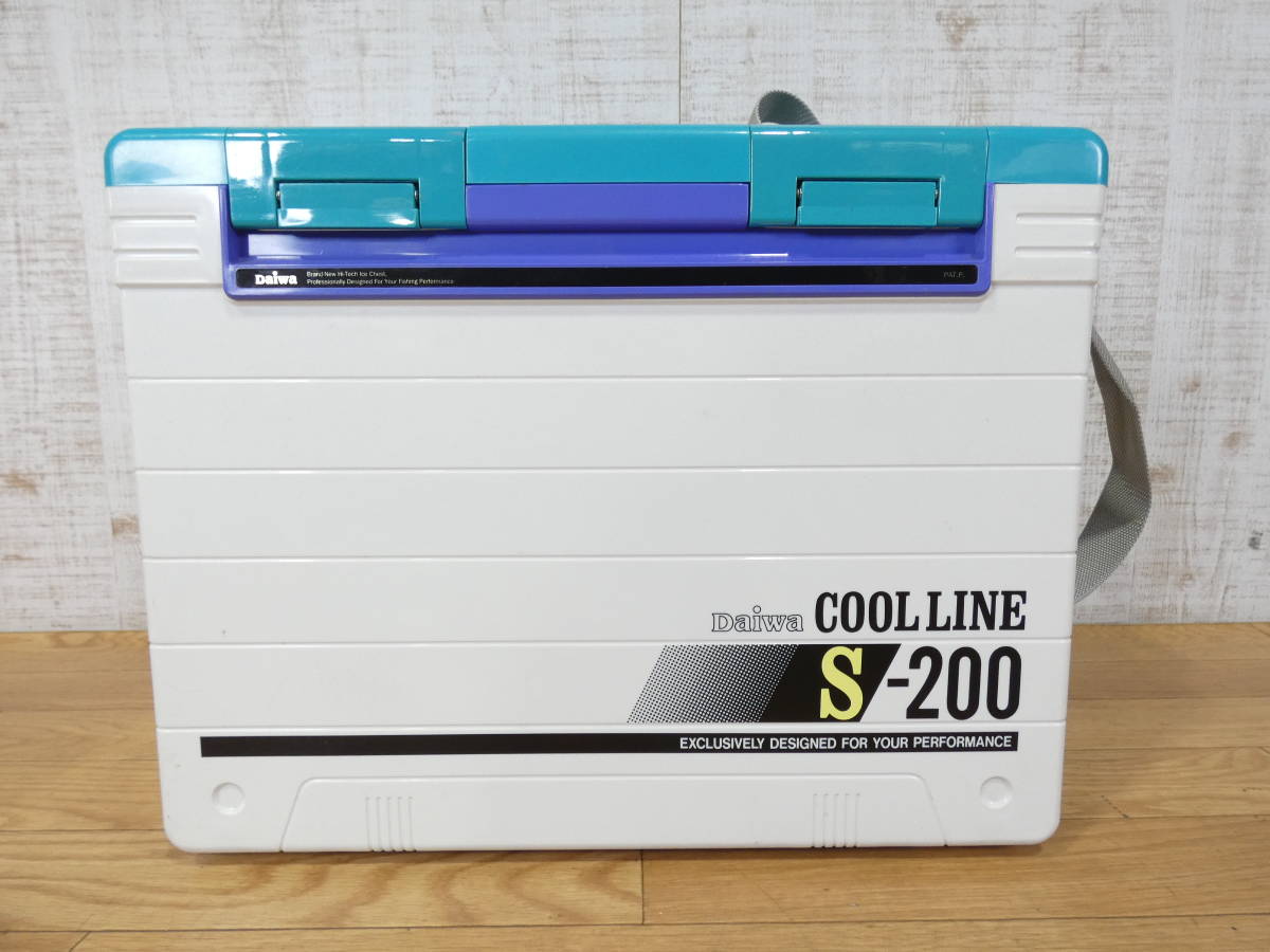 □Daiwa ダイワ クーラーボックス COOL LINE S-200 釣り具 約20L 現状