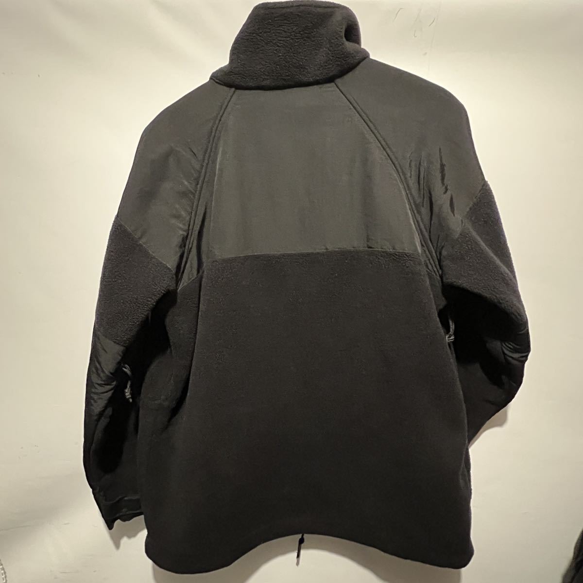 美品 米軍 実物 ECWCS GEN2 フリース ジャケット POLARTEC CLASSIC 300  