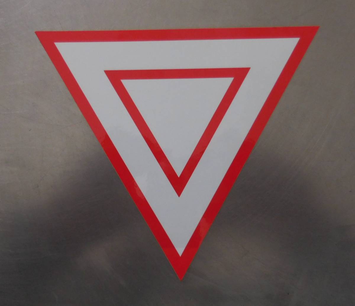 3 低速車マーク マークx2枚 作業機付きトラクターの公道走行用表示 制限を受けた自動車の三角標識 パーツ 売買されたオークション情報 Yahooの商品情報をアーカイブ公開 オークファン Aucfan Com