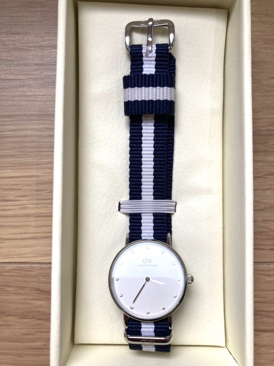 Daniel Wellingtonダニエルウェリントン替ベルト付き電池交換済み24 腕時計 文字盤 その他 売買されたオークション情報 Yahooの商品情報をアーカイブ公開 オークファン Aucfan Com