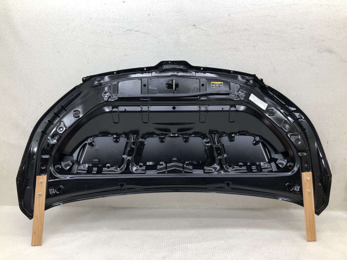 トヨタ ヴォクシー 80 ZRR80 ZRR85 ZWR80 純正 ボンネット 【公式通販】