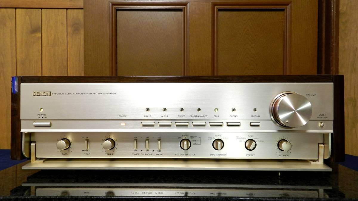 DENON PRA-2000RG プリアンプ//MOS FET採用のオールFETタイプ高性能
