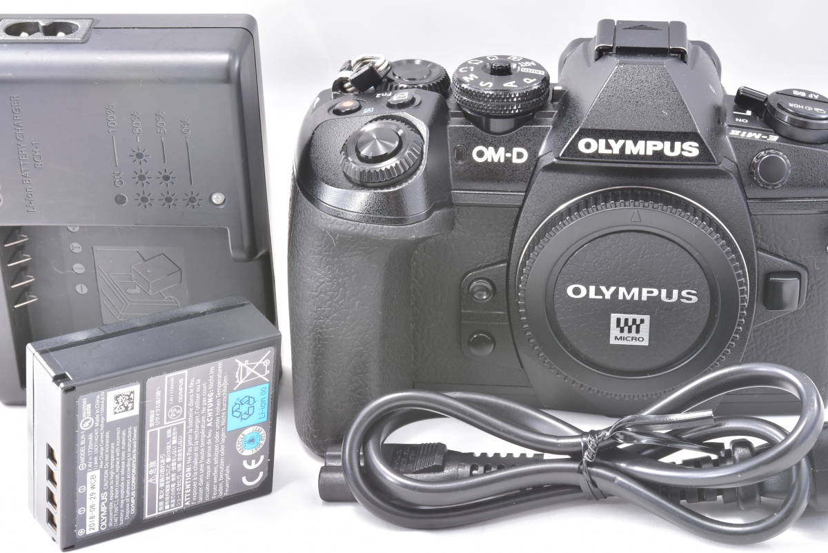 OLYMPUS ミラーレス一眼カメラ OM-D E-M1 MarkII ボディ E-M1 OM