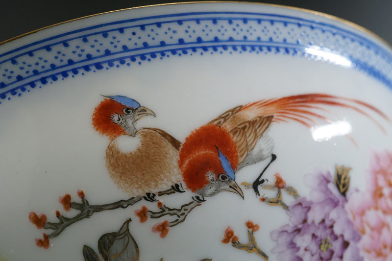 C443◇中国景徳鎮製 粉彩花鳥図薄胎磁碗 口径16.7cm 色絵金彩碗 蛋殻 