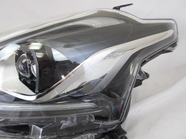 トヨタ シエンタ 170系 前期 純正左ヘッドライト LED KOITO 52-289