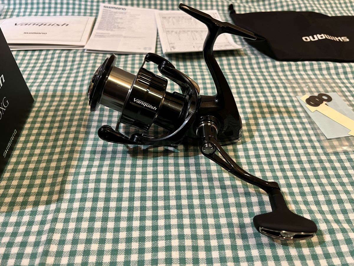 新品未使用　19ヴァンキッシュ 4000XG シマノ VANQUISHバンキッシュ_3
