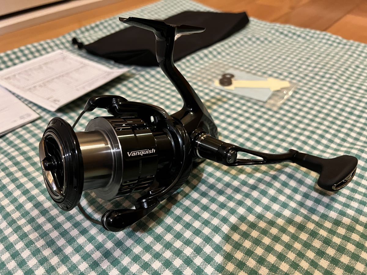 新品未使用　19ヴァンキッシュ 4000XG シマノ VANQUISHバンキッシュ_4