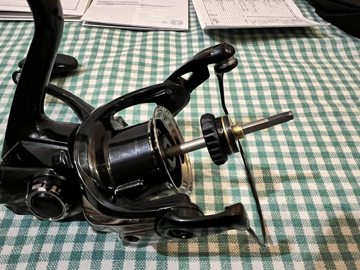 新品未使用　19ヴァンキッシュ 4000XG シマノ VANQUISHバンキッシュ_8