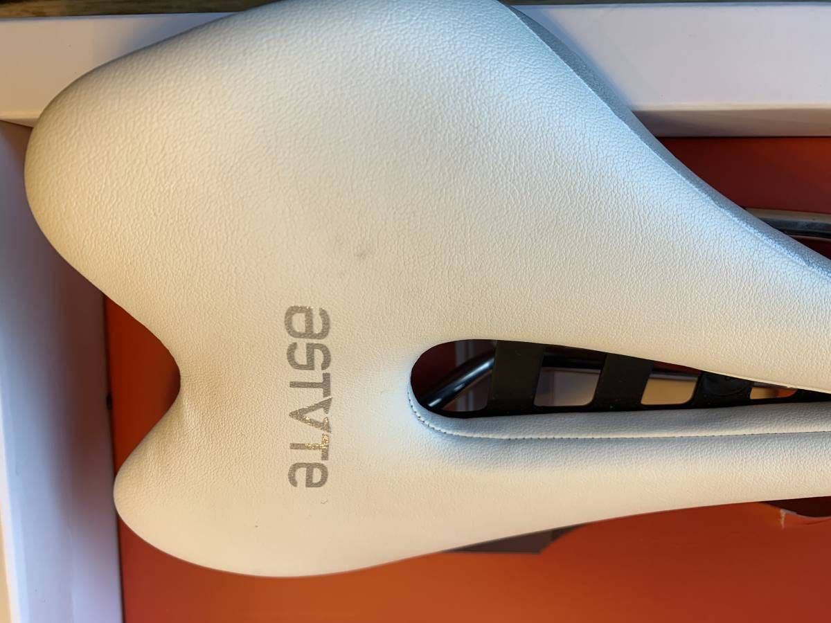 Astute Skylite Vt Astute Bike Saddles Astute Skyline VT Ti Rail