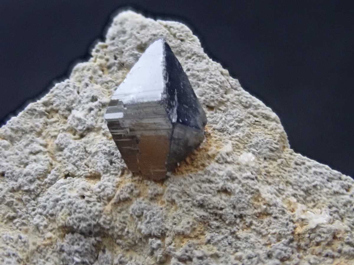 『美結晶』　アナテース　鋭錐石　原石　鉱物標本　天然石　321 美結晶』 アナテース 鋭錐石 原石 鉱物標本 天然石 321 結晶美