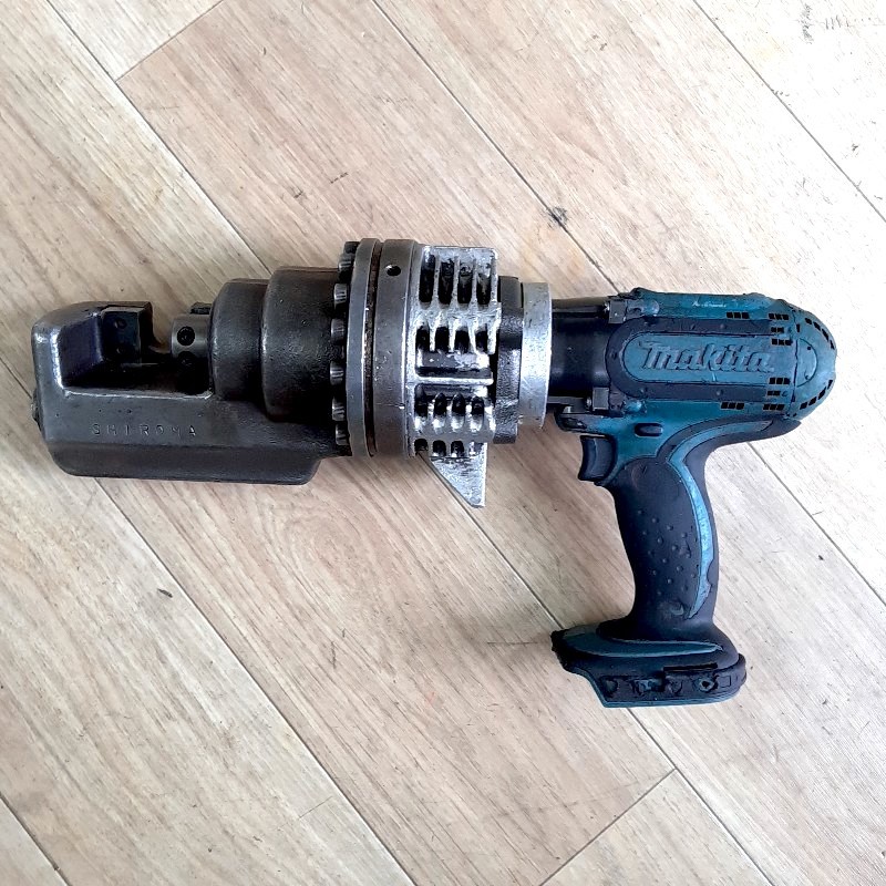 【高品質，セール】 動作良好 マキタ コードレスカッター HCC-16D SC162D 送料3割負担 makita 鉄筋カッター(鉄筋カッター)｜売買されたオークション情報、yahooの商品情報をアーカイブ公開 - オークファン 鉄工用