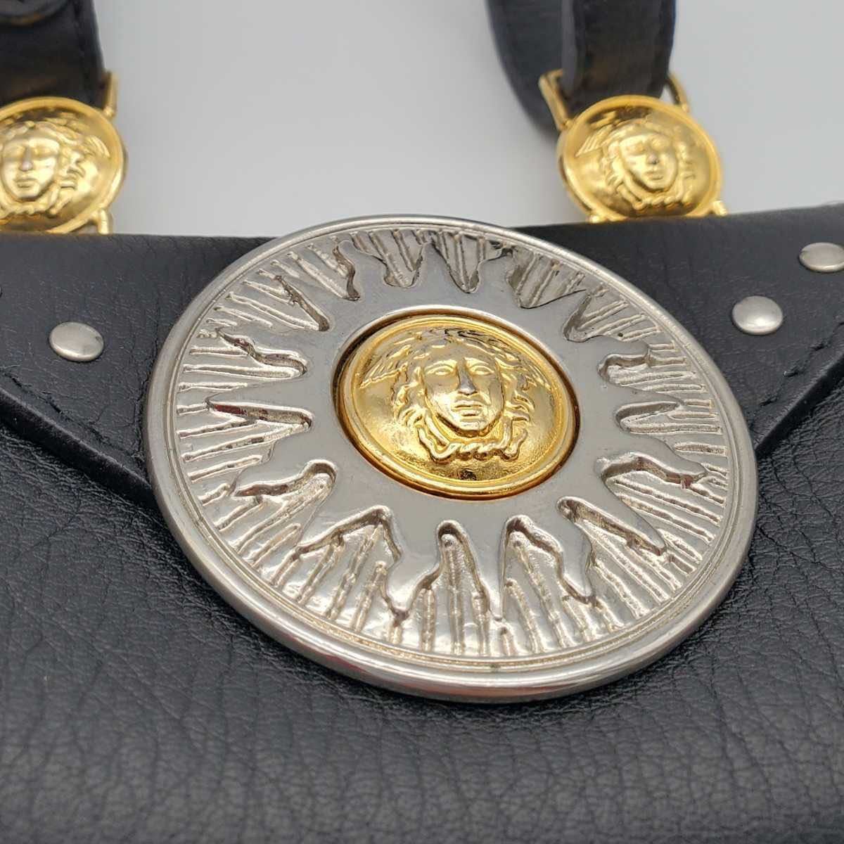 B 　ジャンニヴェルサーチ　メデユーサ　スタッズ 　ウエストポーチ 1円 美品 GIANNI VERSACE ジャンニ ヴェルサーチ スタッズ ウエスト