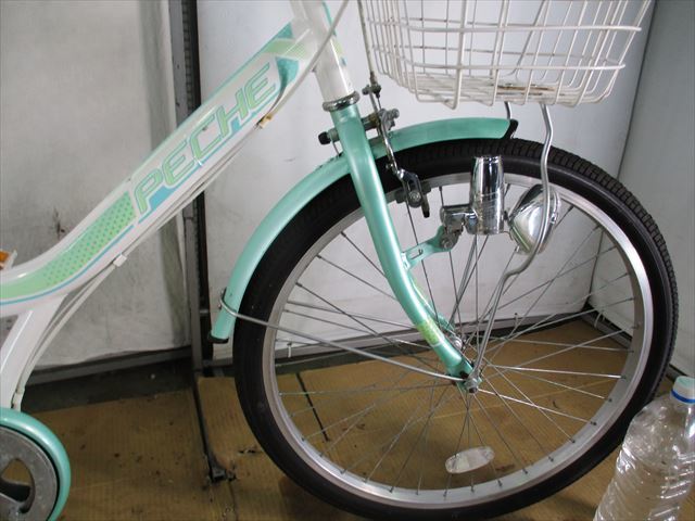 B871☆11500円美品☆整備済み 中古子供自転車 アサヒ PECHE ホワイト 