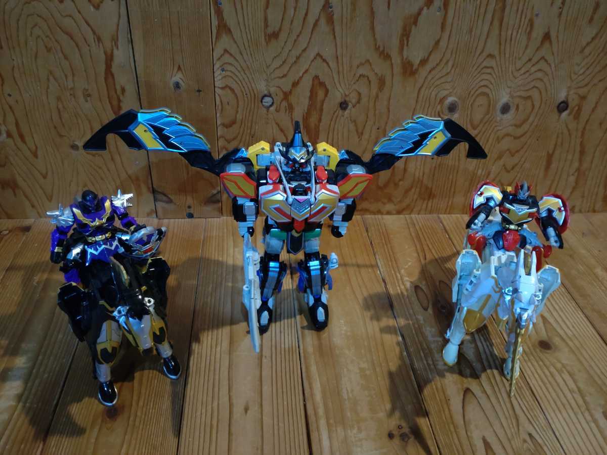 DXマジキング ウルカイザー セイントカイザー3点セット ウルカイザー