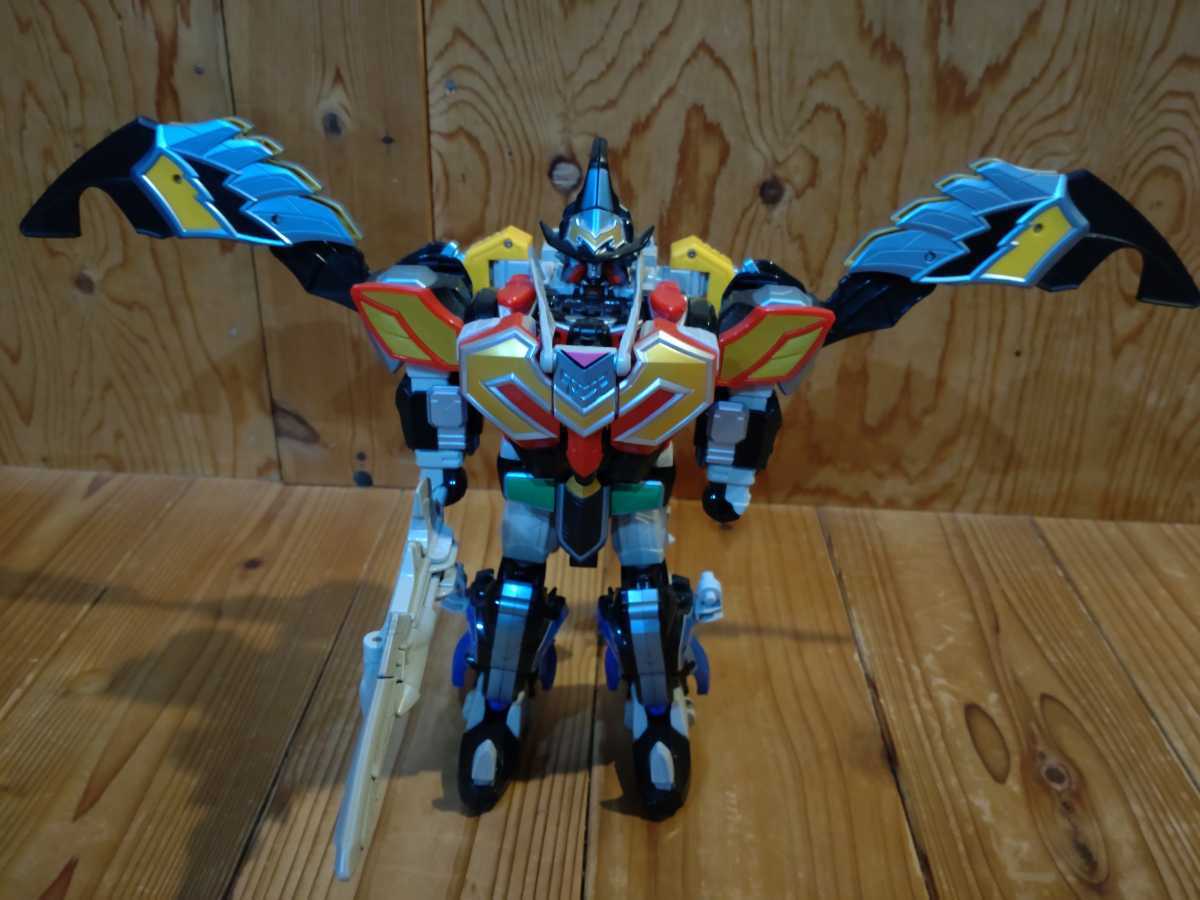 DX マジキング ウルカイザー セイントカイザー　3点セット DXマジキング ウルカイザー セイントカイザー3点セット ウルカイザー