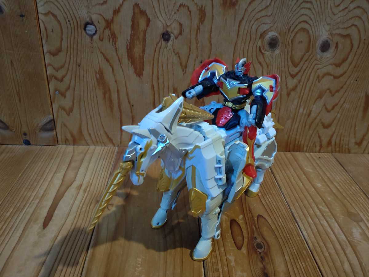 DXマジキング ウルカイザー セイントカイザー3点セット ウルカイザー