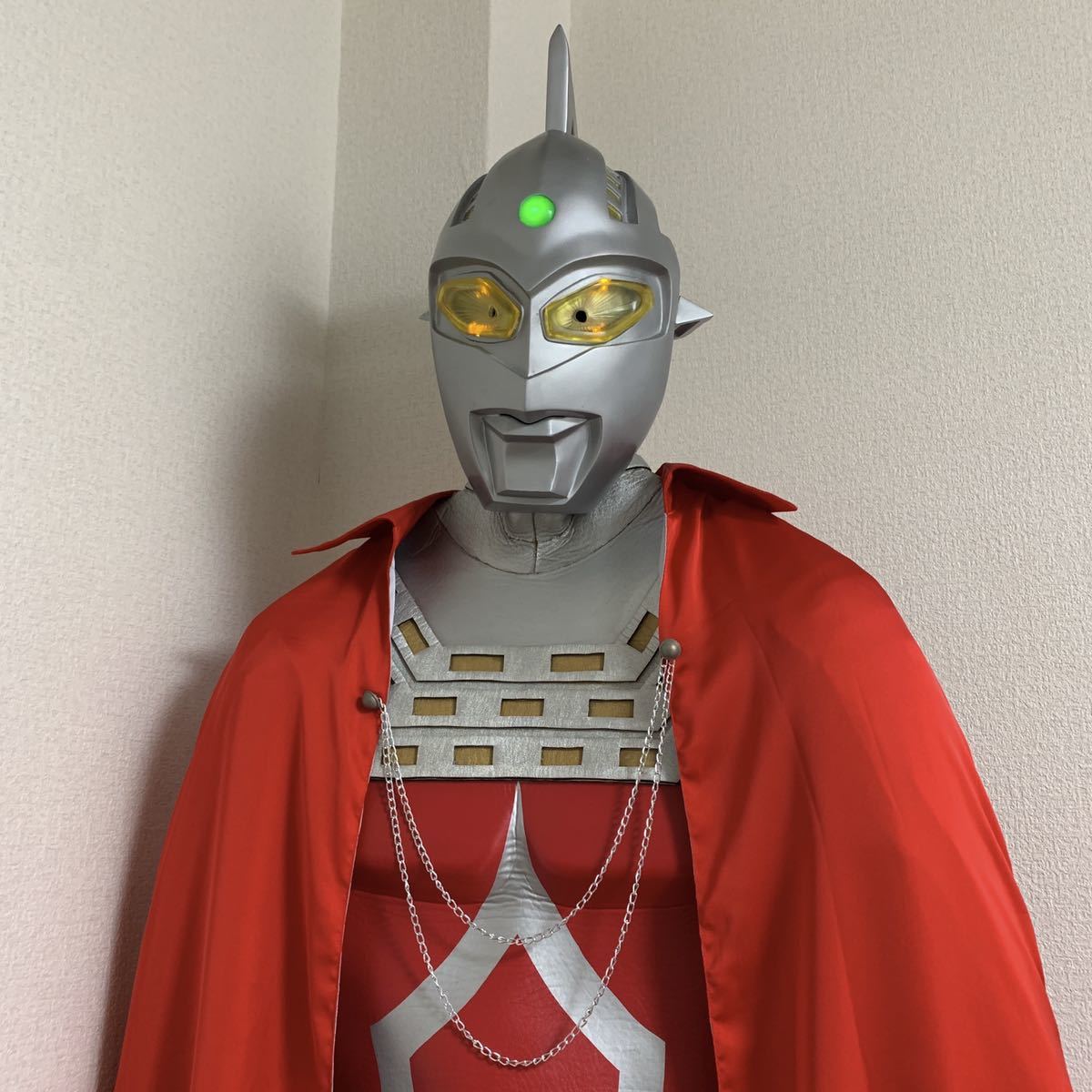【貴重品】アトラク マスク コスプレ 1/1 ウルトラマン ウルトラセブン アトラク コスチューム コスプレ マスク 1/1