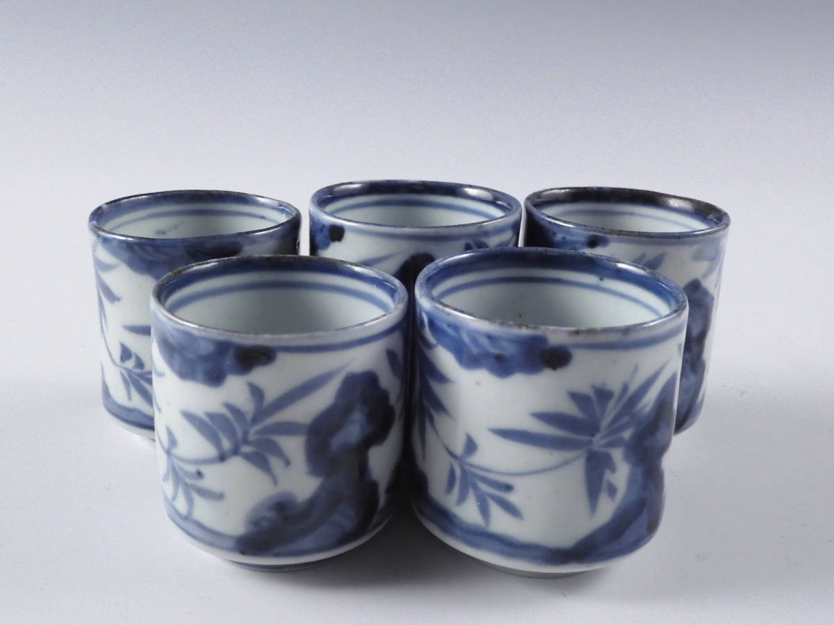 激安大特価，お買い得 匠 古伊万里 染付 花草文 猪口 ぐい呑 5客 酒器 無傷完品 江戸期 35kw59(染付)｜売買されたオークション情報、yahooの商品情報をアーカイブ公開 - オークファン 伊万里、有田