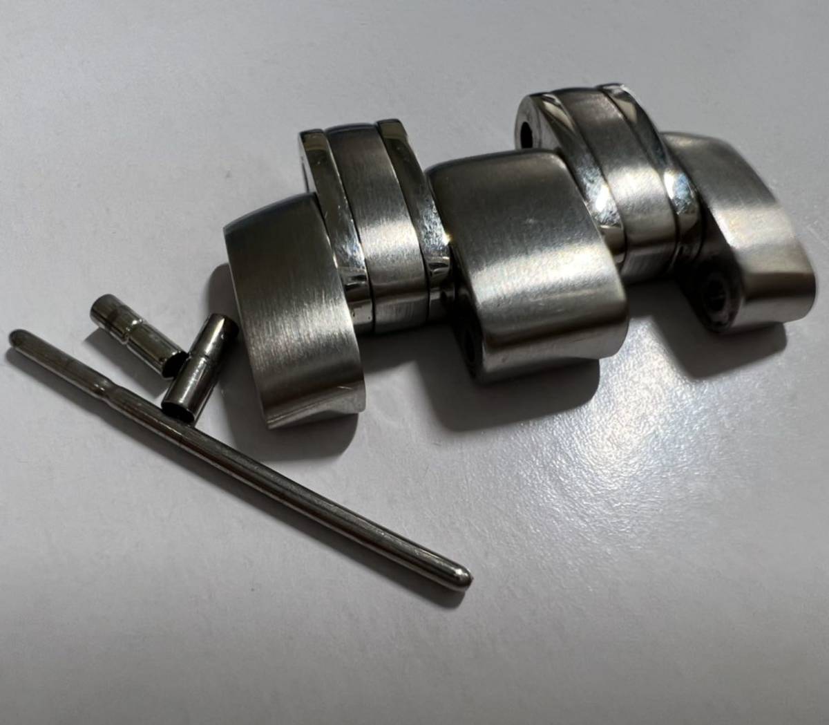オメガ シーマスター コマ 幅20mmと時計ケース プロ⁄予備コマ⁄余り 20mm⁄