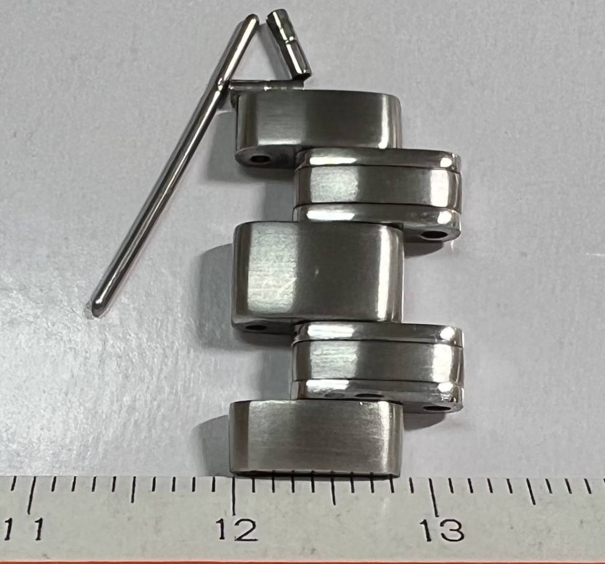 オメガ シーマスター コマ 幅20mmと時計ケース プロ⁄予備コマ⁄余り 20mm⁄