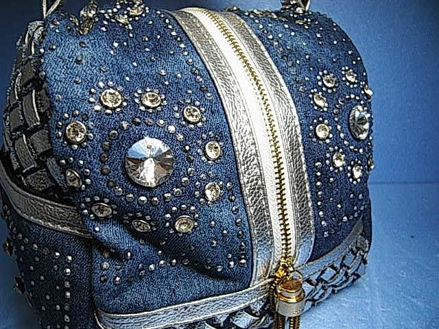 ★高級品！★【 SAINT LAURENT PARIS 】サンローランパリ 豪華ラインストーン 本革 デニム ハンドバック ★SAINT LAURENT PARIS★ LAURENT SAINT PARIS ロングウォレット 中古・古着通販Saint Laurent(サンローラン)買取・売るなら今。買取相場を見る