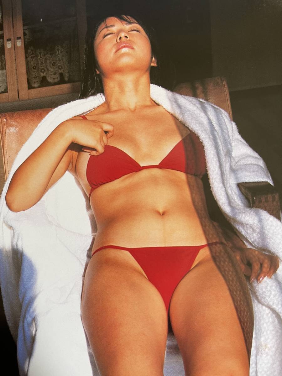 お宝 磯山さやか ハイレグ水着グラビア ２０p 切り抜き タレント 売買されたオークション情報 Yahooの商品情報をアーカイブ公開 オークファン Aucfan Com