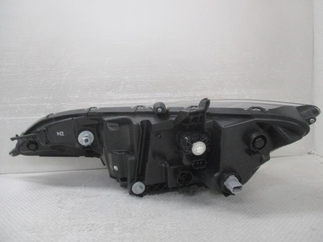 フィット DBA-GK3 右ヘッドランプASSY 33100-T5A-N21 328325 公式通販