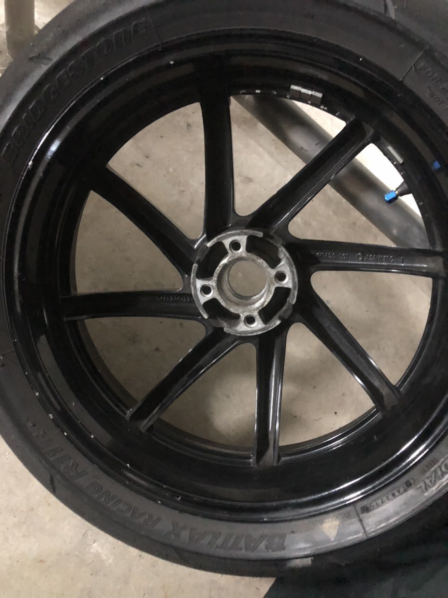 RVF400R NSR250R リアホイール rvf400 mc28 純正リアホイール17インチ RVF400 NSR250R MC28 月イチ 28