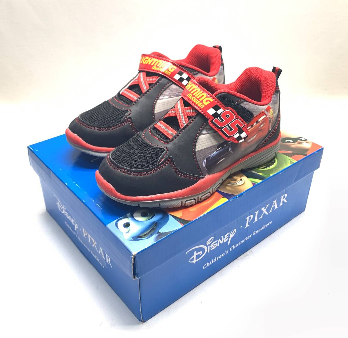 Disney Cars ディズニー カーズ スニーカー マジックタイプ キッズ 子供靴 18 0 靴 18cm 売買されたオークション情報 Yahooの商品情報をアーカイブ公開 オークファン Aucfan Com