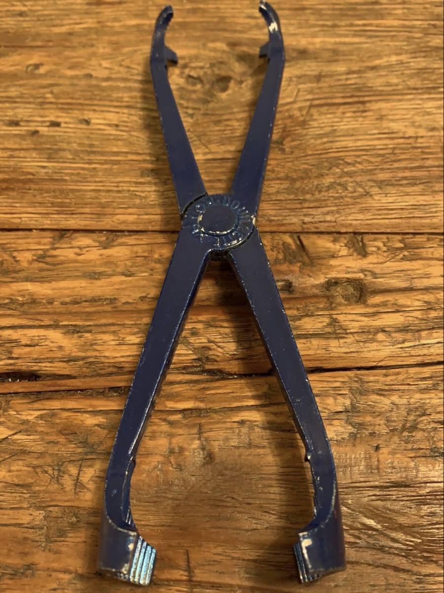 アンティークランプ ソケット 取り外し工具 フランス製 アンティーク ビンテージランプ用工具 Gras グラ等 シェード ソケット 交換工具 照明 売買されたオークション情報 Yahooの商品情報をアーカイブ公開 オークファン Aucfan Com