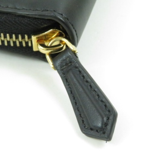54976★1円スタート★FENDI フェンディ 新品同様美品 モンスター　トラベルケース ラウンドファスナー長財布 レザー ブラック レディース | フェンディ、100周年を迎える2025年の幕開けを祝い、「フェンディ フェンディ（FENDI）2026-27秋冬コレクション カーサ フェンディが新作バッグ「FENDI Origami」を発売！