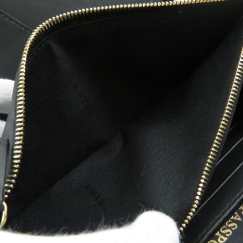 54976★1円スタート★FENDI フェンディ 新品同様美品 モンスター　トラベルケース ラウンドファスナー長財布 レザー ブラック レディース | フェンディ、100周年を迎える2025年の幕開けを祝い、「フェンディ フェンディ（FENDI）2026-27秋冬コレクション カーサ フェンディが新作バッグ「FENDI Origami」を発売！