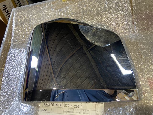 トヨタ純正　200系ハイエース6型用　純正メッキドアミラーカバー　左右セット　4/12　No，3 ハイエース トヨタ 200系 -200系 TOYOTA（トヨタ）純正部品 0