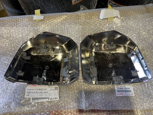 トヨタ純正　200系ハイエース6型用　純正メッキドアミラーカバー　左右セット　4/12　No，3 ハイエース トヨタ 200系 -200系 TOYOTA（トヨタ）純正部品 0