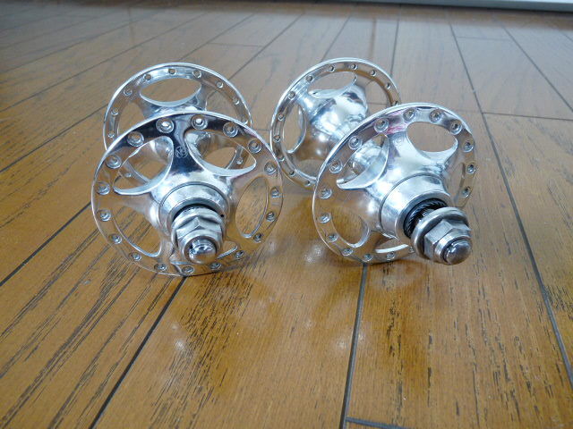 【品質保証，最新作】 CAMPAGNOLO カンパニョーロ レコード ピストハブ 100X120 36H NJS(ハブ)｜売買されたオークション情報、yahooの商品情報をアーカイブ公開 - オークファン ハブ