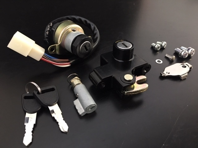  KH250/KH400/S3 250SS /S3 400SS イグニッションキー シートロック ハンドルロック キーセット(カワサキ用)｜売買されたオークション情報、yahooの商品情報をアーカイブ公開 - オークファン カワサキ用