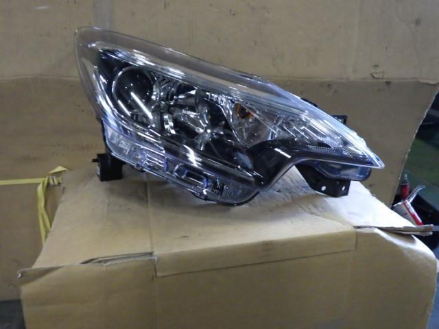 品質保証，大人気 ノート DAA-HE12 右ヘッドランプASSY(ヘッドライト)｜売買されたオークション情報、yahooの商品情報をアーカイブ公開 - オークファン 日産用