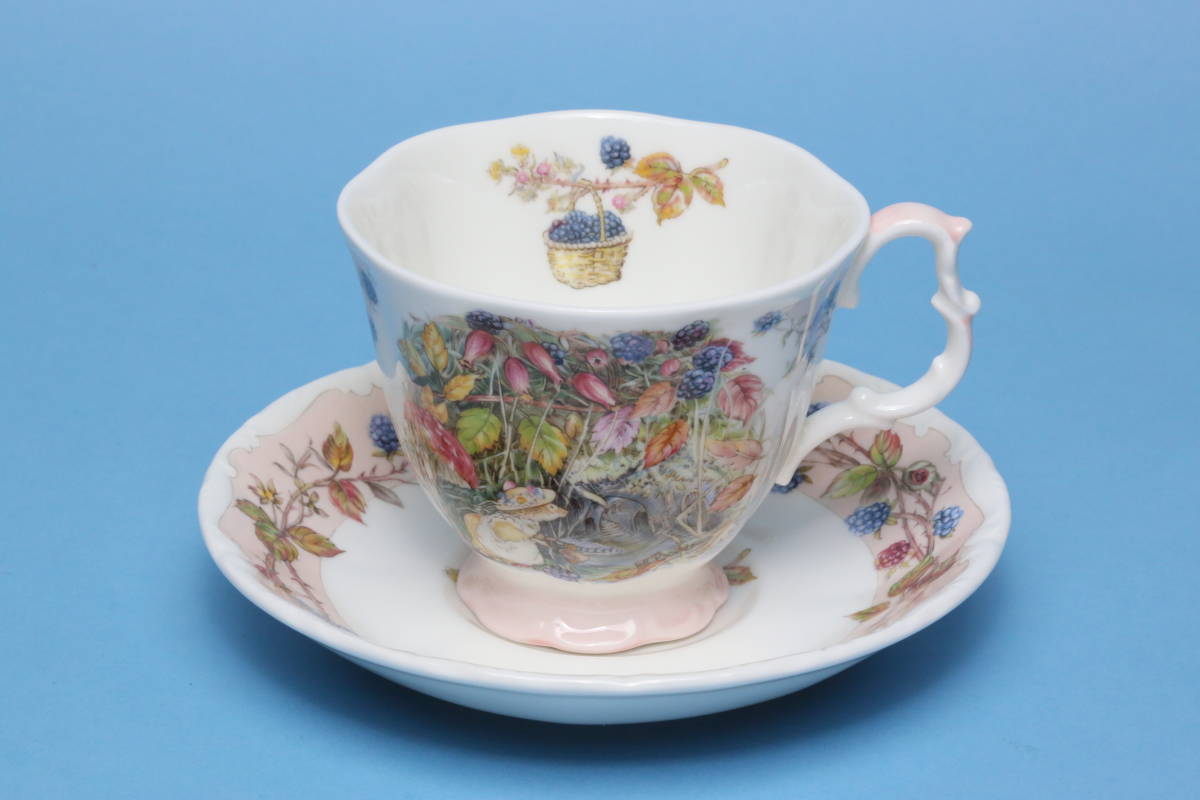 ブランブリーヘッジ ロイヤルドルトン 1客ずつの販売です 秋 カップ