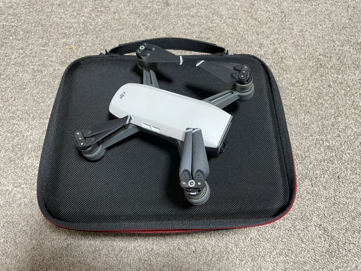 DJI Spark スパーク ドローン セット（訳ありジャンク） 飛行歴3回でそ