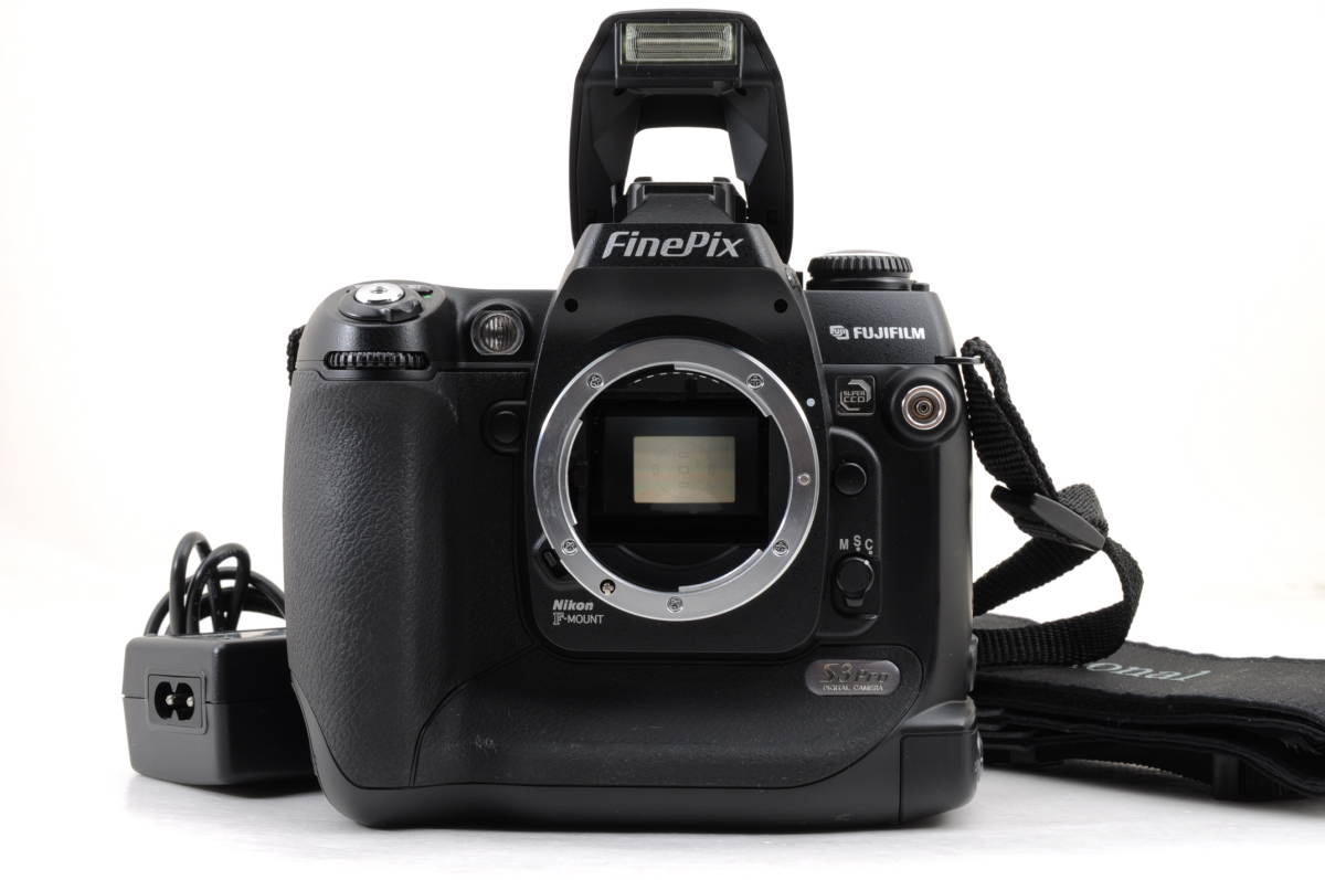 モロ52]動作品 単三電池駆動 富士フィルム S3Pro ニコンFマウント 