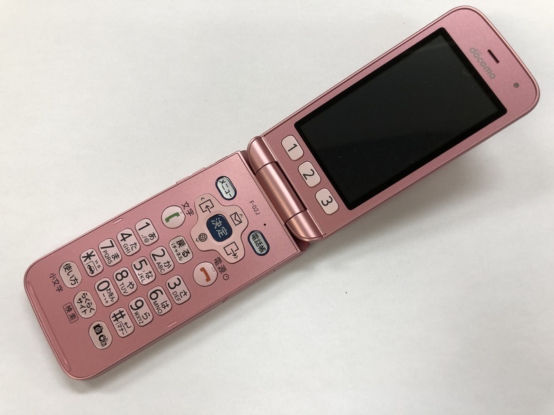 CF589 docomo F-02J らくらくホン(Pink) らくらくホン F-02J ピンク