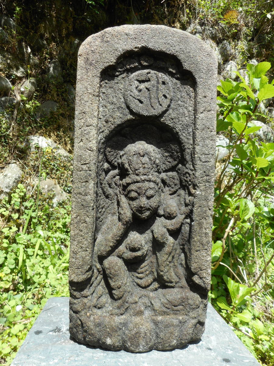 石仏「素敵なお顔 一面四臂 如意輪観音坐像」安永二年（1773年