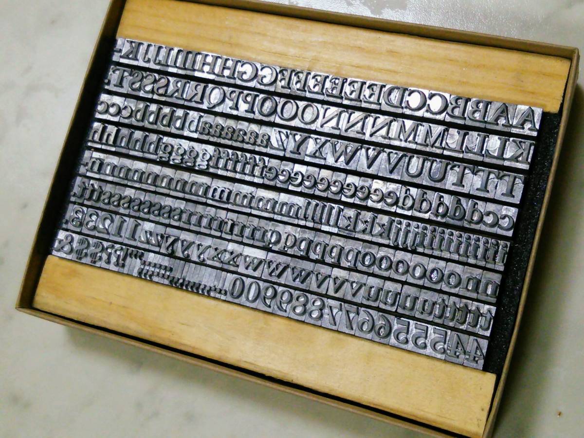 24pt メタルスタンプ Bold 刻印 活字 Italic Bodoni レザー Caslon