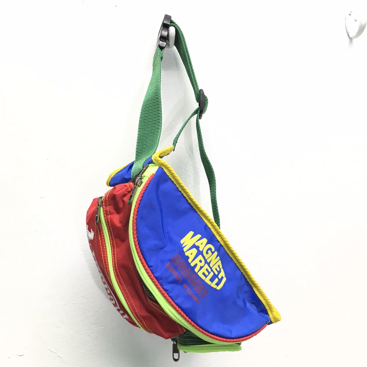 CD438◇MAGNETI MARELLI マニエッティ マレリ◇ ウエストバッグ マルチ 