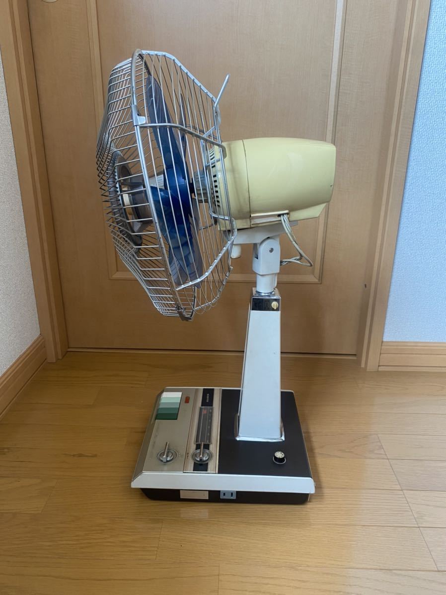 扇風機　サンヨー　昭和レトロ 扇風機 昭和レトロ ◇SANYO EF-6DZ／サンヨー 当時物 綺麗ですが不動