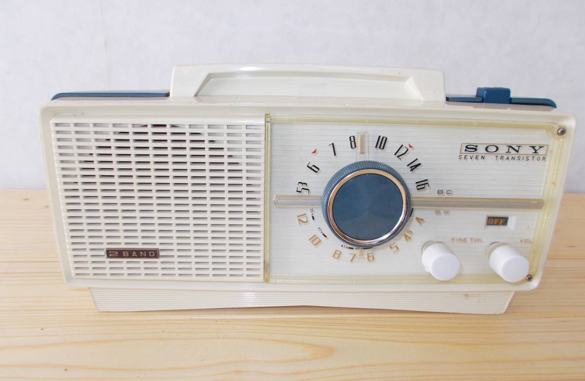 オーディオ機器 ☆アンティーク SONY 2バンド 7石 ラジオ TR-710 短波